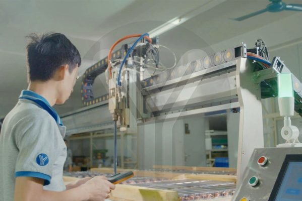 Automatic resin filling equipment