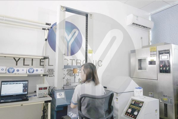 Holding force test machine