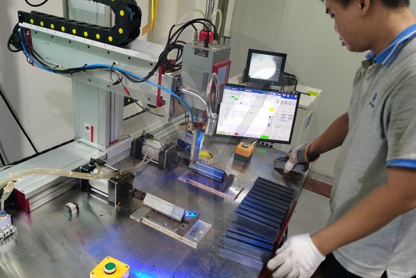 YLI laser reinforcement welding process for electromagnet